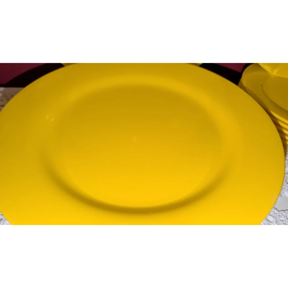 Yellow Melamine Vintage Elan Dinnerware Set 18 Pc MCM plates bowls excellent lot